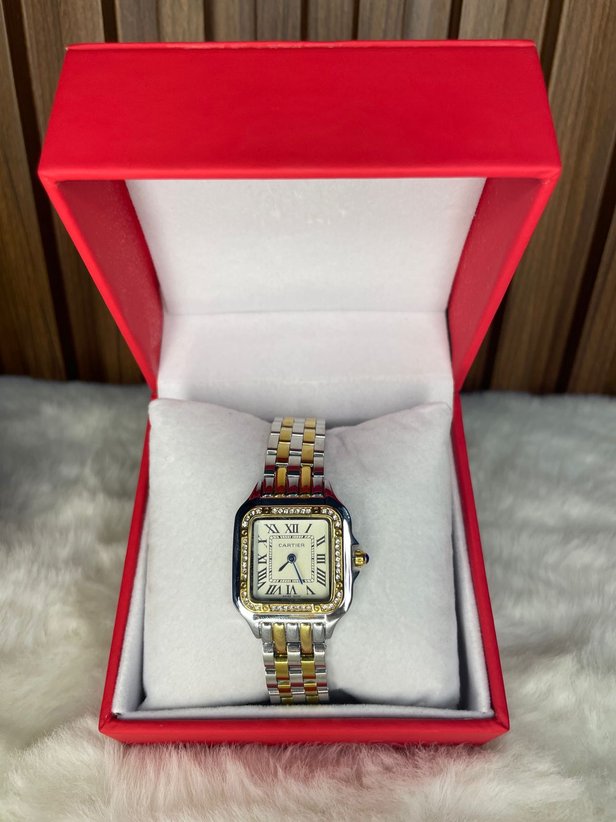 Cartier Panthere - Gold